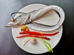 准备材料如图。