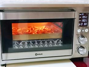 上管195°，下管190度烤25-30分钟。(时间及温度仅供参考)