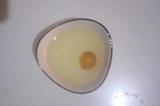 芝麻油加入玉米油中