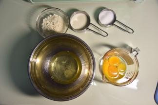 蛋黄与蛋清分离