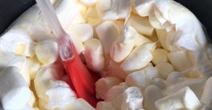 开盖后不停翻拌