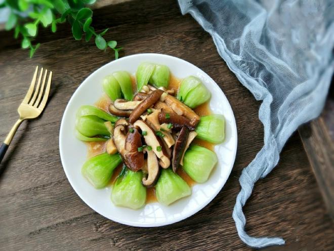 孜然香菇油菜