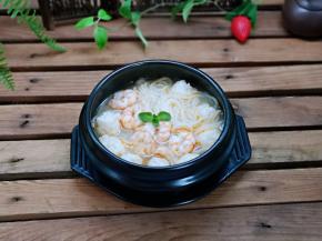 盛出装入面碗中。