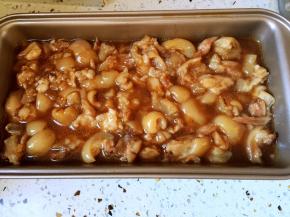 装入不粘模具中，冰箱冷藏5小时左右