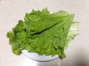
生菜掰成大片