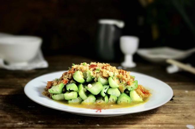 蒜香剁椒拌秋葵