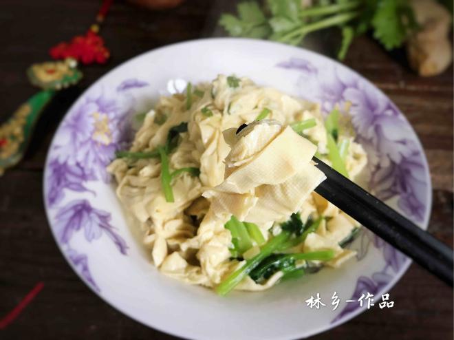 芹菜炒豆腐皮（老家的味道）