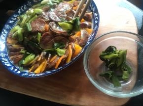 取出后把蒜苗丢弃