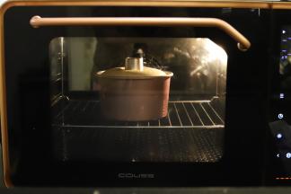 烤箱预热170度，上下火，中下层48分钟.