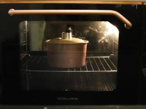 烤箱预热170度，上下火，中下层48分钟.