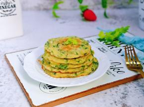 做好的芹菜鸡蛋饼。