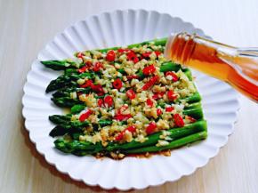 淋上蒸鱼豉油，即可享用。