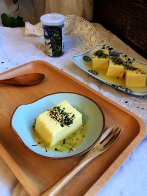 早晚餐食用清爽营养丰富且低脂的鸡蛋豆腐，能起到饱腹又瘦身的功效，想瘦身的美眉块都感受试试吧！