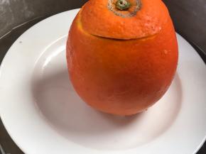 盖上盖子，放入开水锅中蒸8分钟左右