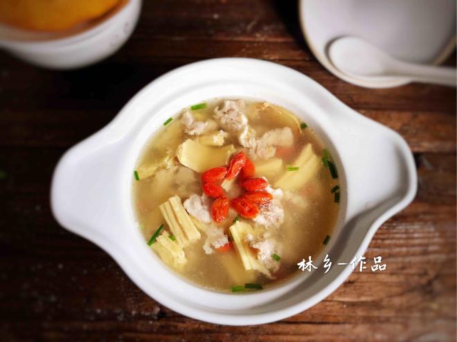 腐竹瘦肉汤