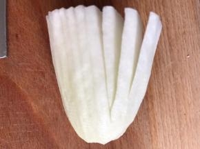 再切成片，底部不切断