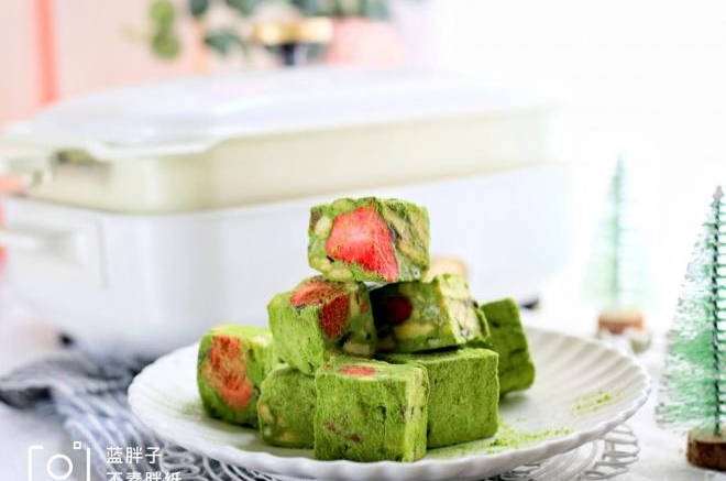 玄米茶草莓雪花酥