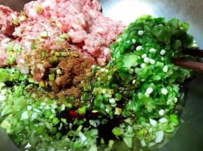 放入花椒粉