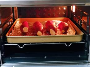 烤盘入烤箱中层。