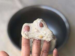 全麦粉基本没有什么筋性，大家不必纠结出膜的问题哈。