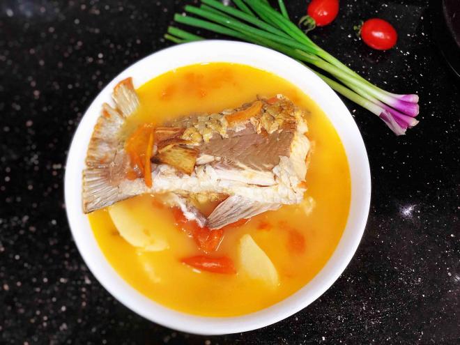 番茄土豆鱼尾汤