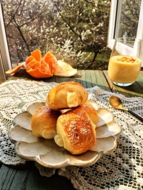 早餐搭配牛奶、咖啡，或酸奶麦片，奶香味十足美味又营养哦！