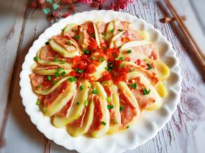 蒸好撒上葱花即可，真的很好吃哟。