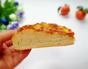 看看切面，就喜欢这厚厚的饼底。