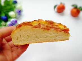 看看切面，就喜欢这厚厚的饼底。