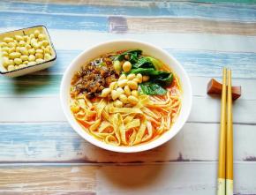 没有肉肉，浓浓的牛骨汤也是营养满分哦！