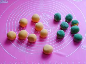 两个颜色依次做完。