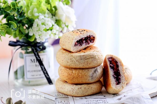 紫气东来黑麦紫米包