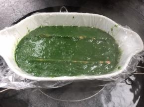 冷水下锅蒸，水开后蒸2分钟