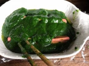 再倒入剩下的菠菜蛋白糊