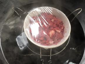 密封，放入锅中蒸2小时