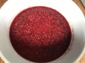 蒸肉粉加入双倍的清水泡发