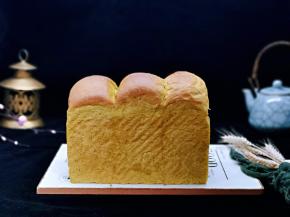 换个背景拍了几张。