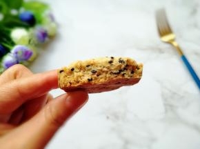 咬一口，酥的掉渣。