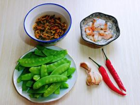 准备好所有食材。