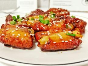 酸甜可口的糖醋排骨来了。