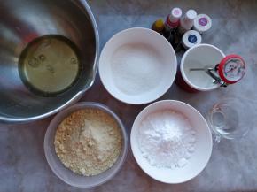 准备好各种食材。