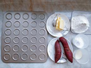 准备好各种食材，黄油切小块在室温下软化。