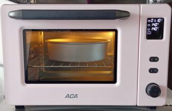 烤箱140度预热10分钟后放入烤65分钟。