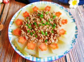 蒸好撒上葱花就可以享用了。