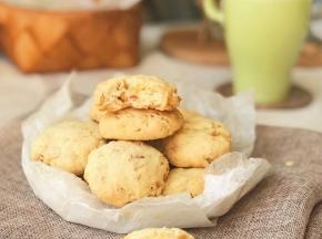 掰开一块儿，酥香可口！