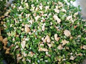 饺子馅完成。