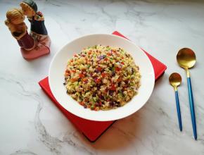 美美哒彩蔬炒饭。