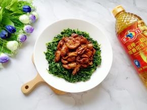 色香味俱全的草头圈子完成。