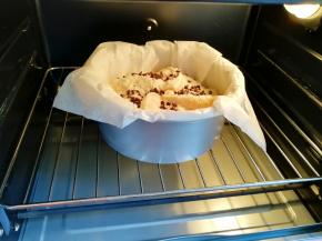 送入预热好的烤箱。