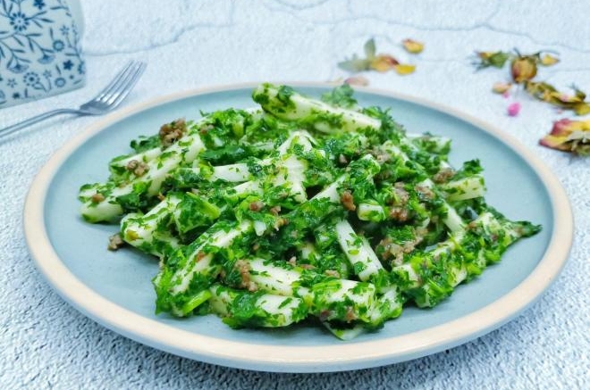 记忆中的味道【草籽肉末年糕】